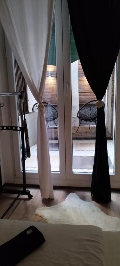 Studio Apartman Black & White Centar Sarajevo Free Parking Exterior foto